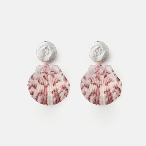 Eliou ‘Isola’ Sea Shell Pearl Earrings - Picture 1 of 4